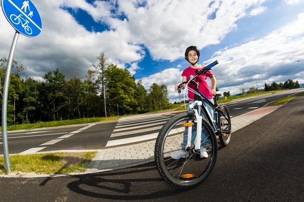 Sécurité à vélo: Trop de pieds d'enfants piégés par les rayons