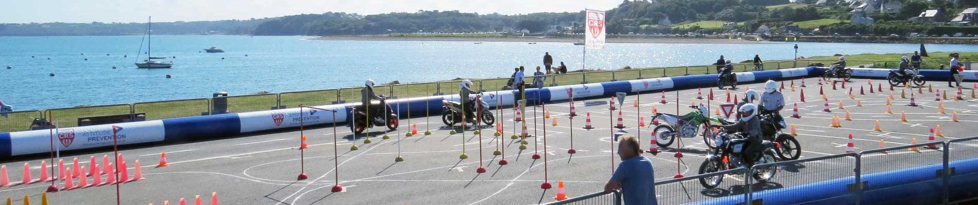 Initiation au deux-roues : les jeunes en piste pour la sécurité à Perros-Guirec (22), du 6 au 10 août